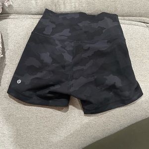Lululemon wunder train 4inch short - black camo